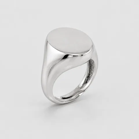 Anello ovale liscio in argento 925